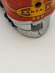 Athearn F7A Santa Fe Red War Bonnet Diesel Locomotive