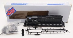 Front Range 9107 HO Scale Santa Fe GP-9 Powered Zebra Diesel Locomotive #715/Box