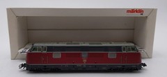 Marklin 3582 HO Scale Deutsche Bundesbahn (DB) Diesel Locomotive #221 107-6 LN