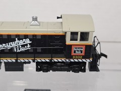 Atlas HO Scale 8703 Burlington Route ALCO S-2 Diesel Switcher 9302 NOS