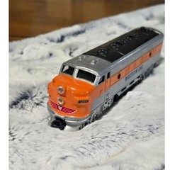 Toysmith Western Line Diesel Train Locomotive Orange Silver F-Unit Engine