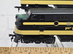 Stewart/Kato HO Scale 8330 Frisco F3 A/B Phase III Both Powered NIB