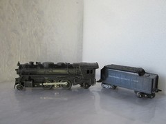 VTG MARX O GAUGE CAST IRON STEAM LOCOMOTIVE WITH SOUTHERN PACIFIC LINES TENDER