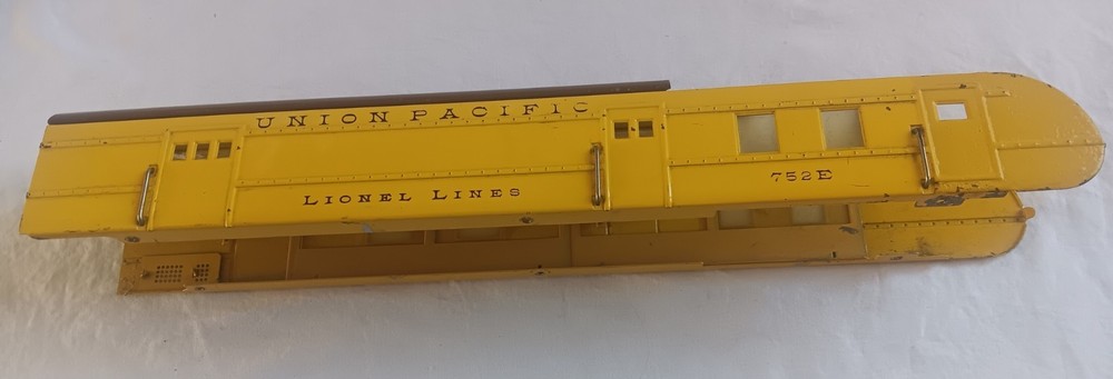 Lionel 752E Union Pacific Pre War O Scale Yellow Brown Body Incomplet No Motor