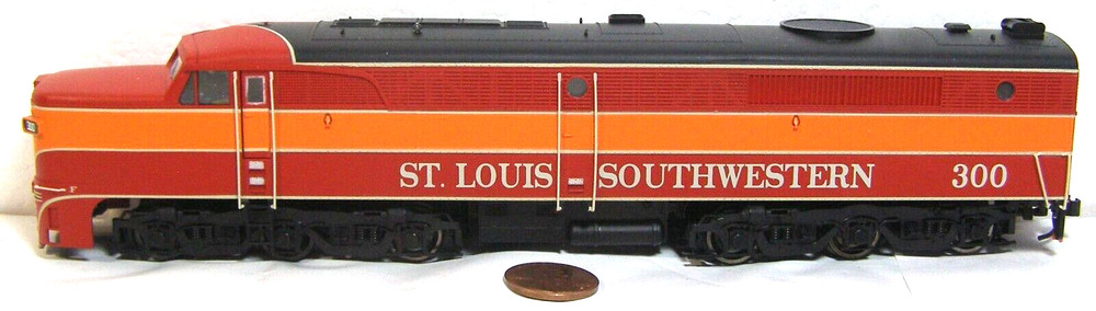 Life-Like Proto HO Model RR Diesel Locomotive St. Louis Southwestern 300 IIG