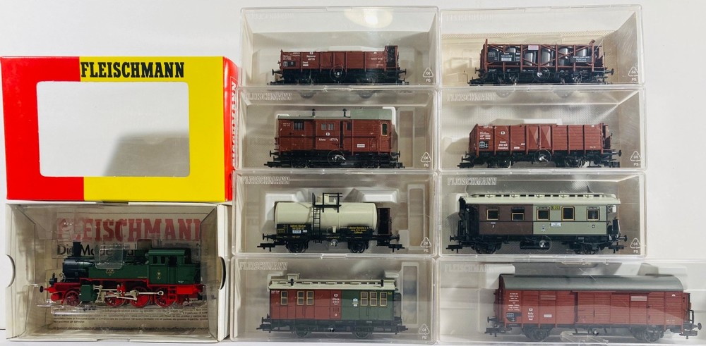 Fleischmann HO – 4895 Limited Edition Set – T9 Tank Loco & 2 Coaches & 6 Wagons