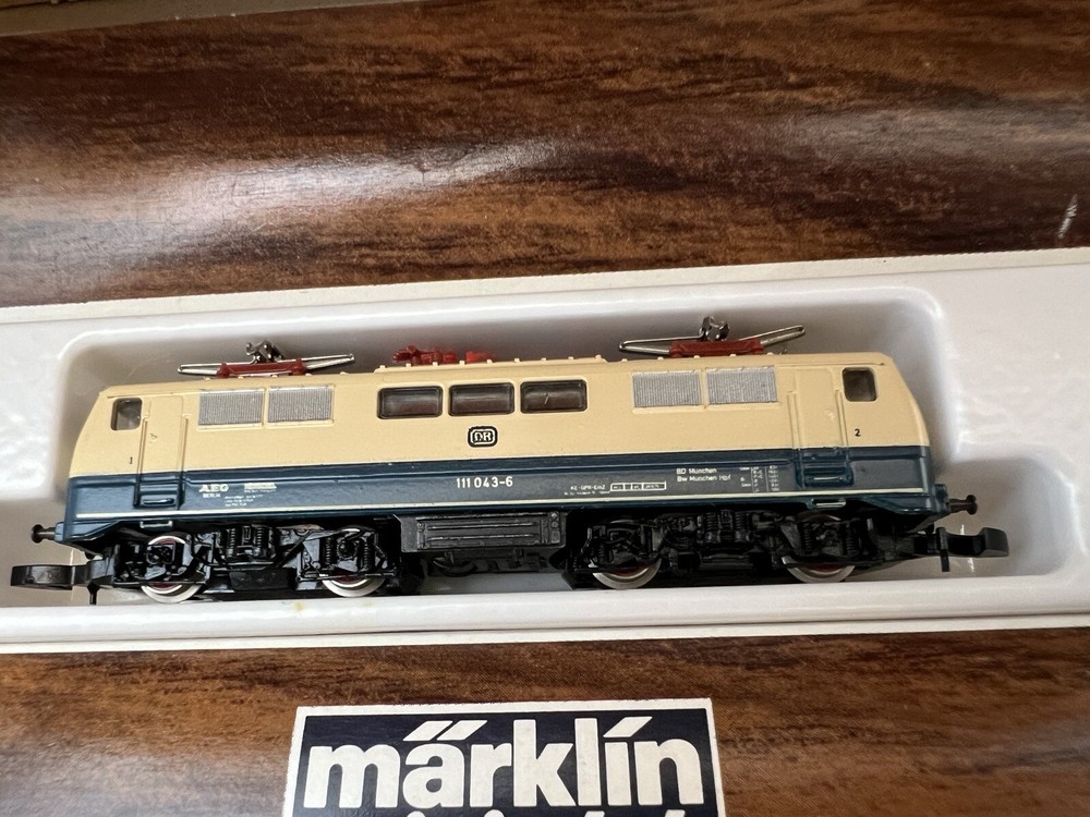 NEW Märklin mini-club Z Scale 8842 Electric Locomotive – BR111 043-6 DB TESTED!