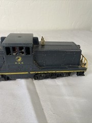 Lionel No. 628 Northern Pacific 44 Ton Center Cab Diesel Switcher, Black