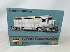 Life-Like Proto 2000 GP30 New York Central NYC 6118 HO Scale NIB