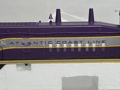 Proto 2000 HO Scale 8102 Atlantic Coast Line ACL 666 SW-9 Diesel Switcher NIB