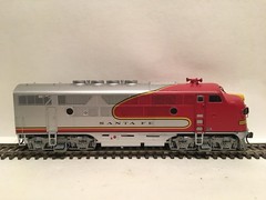 HO Intermountain Santa Fe EMD F3A Powered Diesel Locomotive ATSF #17