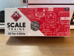 ScaleTrains Rivet Counter HO GE ET44AH CSX Georgia Road, LokSound 5, SSS Speaker