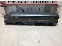 Life-Like 1000 HO Pennsylvania RR #9473A Erie built diesel engine #23896 runs