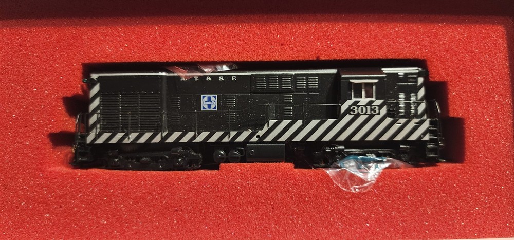 Key Imports HO Scale Brass Square Cab H-16-44 Diesel ATSF #3013