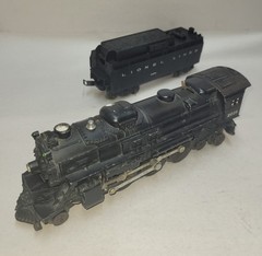 Post war Lionel 2018 Steam 2-6-4 Locomotive w/6026W Whistle Tender Runs Well!