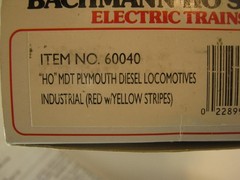 HO Bachmann Plymouth Diesel Industrial Red W/Stripes Item 60040 NIB