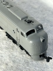 Nice KATO Undecorated E-8/9 A Diesel Engine N GAUGE