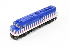 N Kato 176-9001 VRE Virginia Rail Express EMD F40PH No. V36 LOOSE SHELL