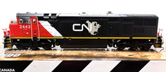 HO RAPIDO 400007 DASH 8-40CM CANADIAN NATIONAL NORTH AMERICA CN 2443 DCC INSTALL