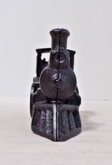 Vintage Cast Iron Toy Or Decorative Steam Locomotive 2.5″ x 4″ – See Below