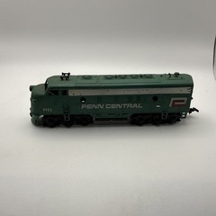TYCO HO Scale Penn Central F7A Diesel Locomotive #9451 Mantua Tyco Untested