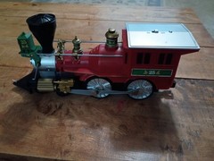 Lionel North Pole Central #25 4-4-0 Loco/Tender/Remote(Works/Batteries RQD)G Ga.