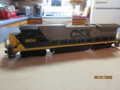 HO Walthers Trainline CSX Dash 8-40B #5934 DC
