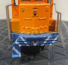 Life Like Ho Scale Locomotive Grand Trunk 5808 Diesel Engine Broken Guard WORKS