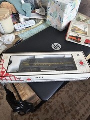 HO Stewart 8110 Pennsylvania F3 Phase II Powered Diesel Locomotive PRR #9501