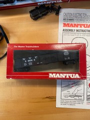 Mantua Train Set. Original Instructions, box, control. Many cars and Locomotive