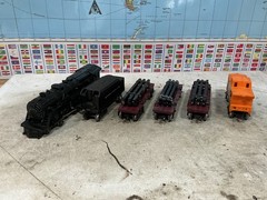 MARX – 1829 Locomotive and 4 Freight Car 0 scale