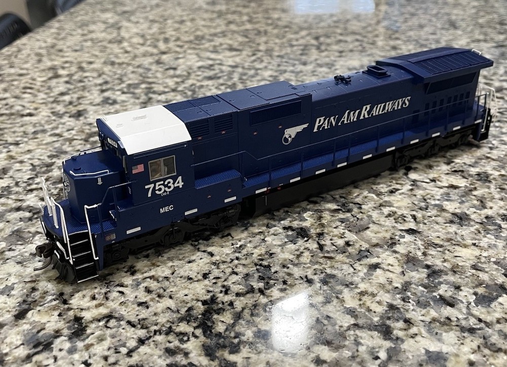 Atlas HO Scale GE Dash 8-40C Pan Am Railways MEC 7534 LokSound 5 DCC