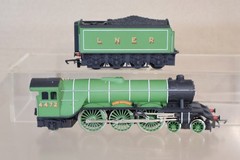 HORNBY R855 LNER 4-6-2 CLASS A3 LOCOMOTIVE 4472 FLYING SCOTSMAN with SMOKE op