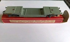 Hornby Dublo 00 Gauge 4605 Bogie Well Wagon die cast Carriage Nice Model In Box