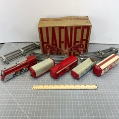 Hafner Streamliners Clockwork Wind-Up Train Set w/ Box & Track Works! Chicago US