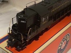 LIONEL LEGACY PENNSYLVANIA GP9 DIESEL ENGINE 2433401 ***SEE PICTURES & READ***