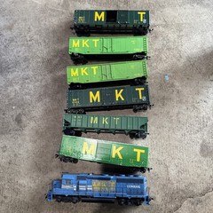 Lot 7 Atlas Ho Scale EMD GP40-2 Missouri Kansas Texas #234 MKT Train Car Set