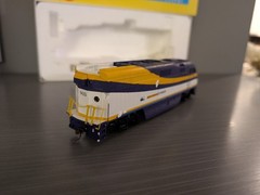Athearn HO F59PHI Locomotive West Coast Express # 903