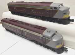WEAVER O CANADIAN PACIFIC EMD E-8 AA DIESEL LOCOMOTIVE SET #1800/1801- 3-RAIL