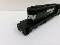ATHEARN # 4426~ NORFOLK SOUTHERN SD40-2 POWERED LOCOMOTIVE # 6078 ~ HO SCALE