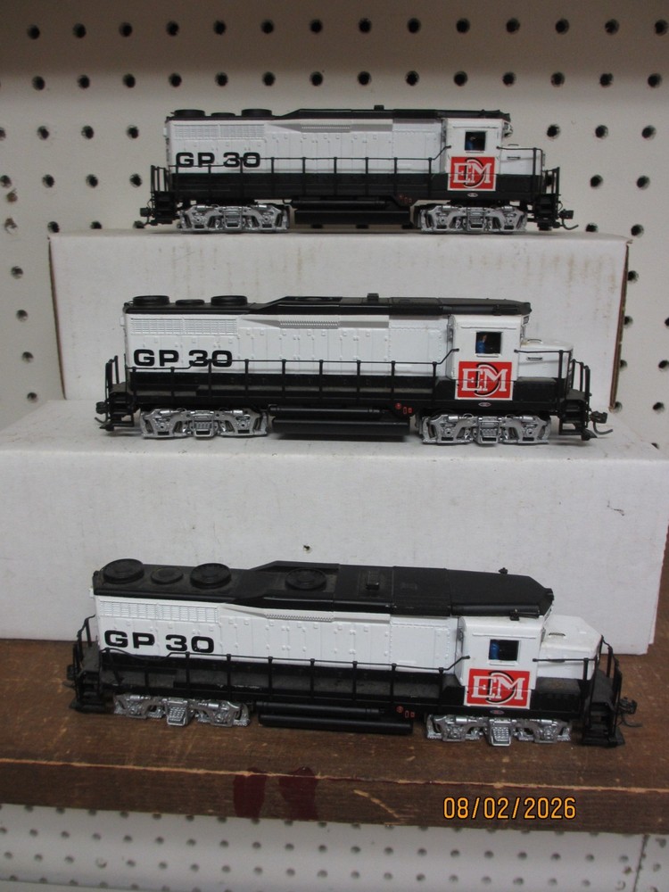 3 Bachmann Spectrum HO GM GP30’s