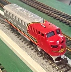N scale Bachmann Santa Fe F9A diesel powered loco circa 1983 missing horn