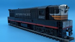 Athearn HO Southern Pacific 4802 H24-66 Train Master Custom Painted Runner