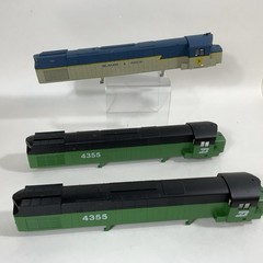 HO , YUGOSLAVIA , DIESEL LOCOMOTIVE B #4355 & Delaware Hudson Shell Parts Lot 3