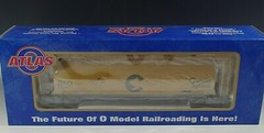 ATLAS ACF 3-BAY CYLINDRICAL HOPPER CHESSIE SYSTEM #6332-2 0 SCALE NIB TRUE 1/4″