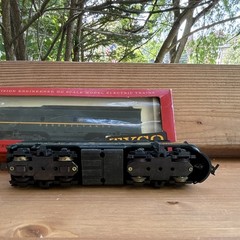 TYCO HO Pennsylvania EMD F9 Diesel Locomotive DC Analog 2-Rail Light 4021 A+B