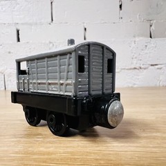 Toad Thomas & Friends Take N Play Along Diecast Metal Push Round Magnet Trains
