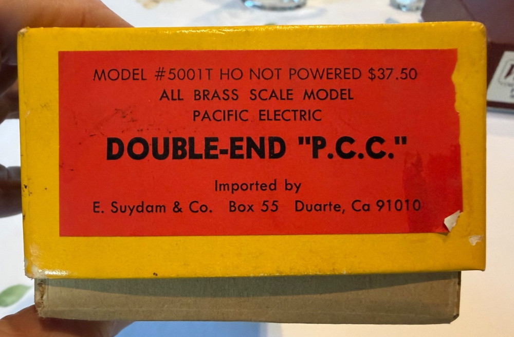 HO SUYDAM #5001T PACIFIC ELECTRIC DOUBLE-END “P.C.C.” STREETCAR ( NOT POWERED)
