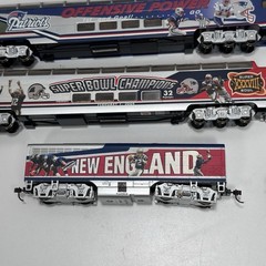 Bachmann Hawthorne Village NE Patriots HO Locomotive Booster Engine 5 Dome Cars