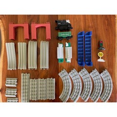New Lionel Little Lines Partial Train Set With Engine Works No Remote Incomplete